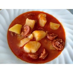 Patatas guisadas con chorizo